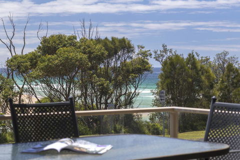 Seaside Parade 9, Dolphin Point - VIC Tourism 0