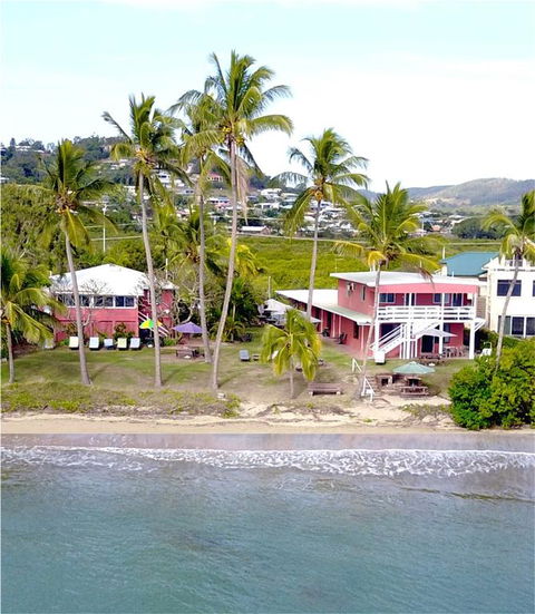 Seaspray Waterfront Holiday Units - VIC Tourism 3
