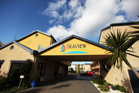 Seaview Motel & Apartments - VIC Tourism 2