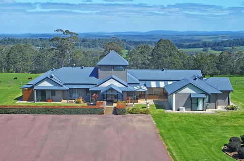 Sensational Heights Bed & Breakfast - VIC Tourism 0