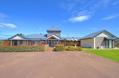 Sensational Heights Bed & Breakfast - VIC Tourism 1