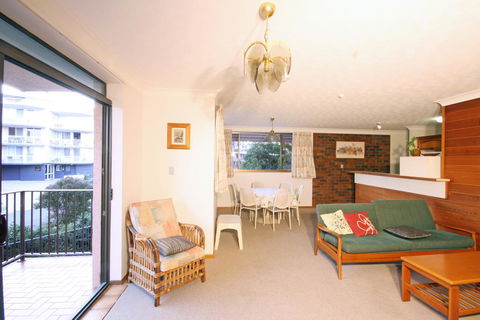 Sha Na Na Unit 6, 75 Edmund Street - VIC Tourism 3