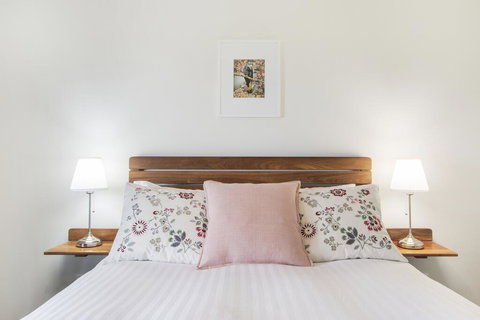 Shambhala Guesthouse - VIC Tourism 1