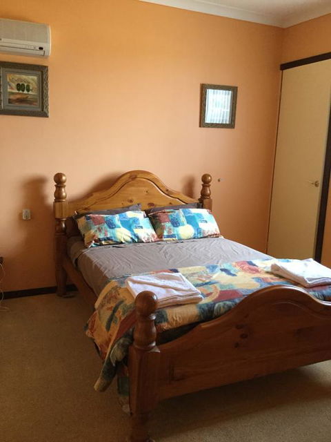 Shark Bay Views B & B - VIC Tourism 2