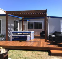 Shellharbour Beach Cottage - walk onto Patrolled beach with flags in summer - VIC Tourism
