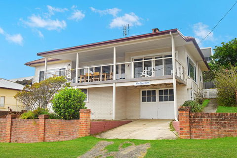 Shellseekers, 4 Hodgson Street - VIC Tourism 0