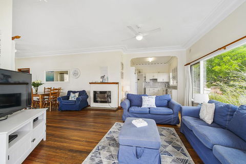 Shellseekers, 4 Hodgson Street - VIC Tourism 3
