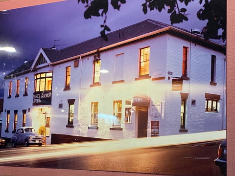 Shipwrights Arms - VIC Tourism 0