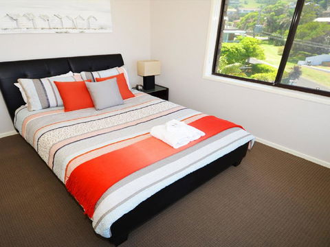 Shirl's By The Sea - VIC Tourism 2
