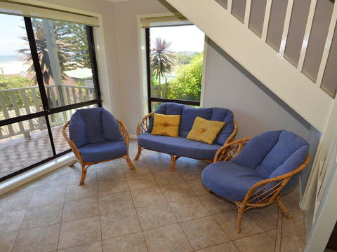 Shirl's By The Sea - VIC Tourism 0