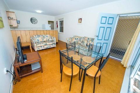 Shoal Bay Avenue, Unit 1/7 - VIC Tourism 2