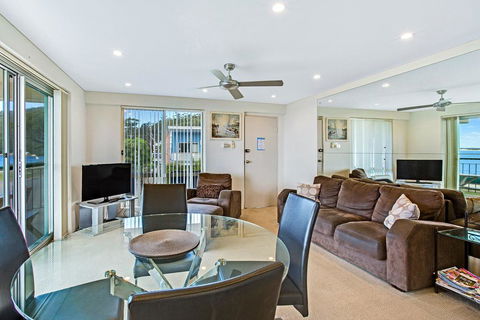 Shoal Bay Road, Shoal Towers, Unit 03, 11 - VIC Tourism 3