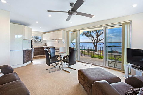 Shoal Bay Road, Shoal Towers, Unit 03, 11 - VIC Tourism 1