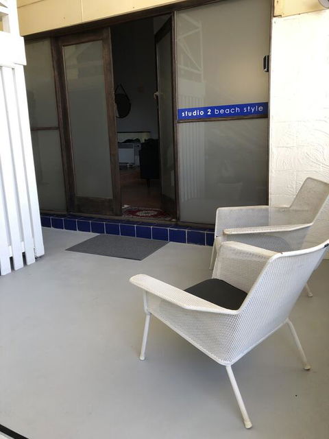 Shorebreak Studio Apartments - VIC Tourism 1