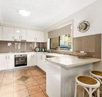 SHORELINE 3 - VIC Tourism