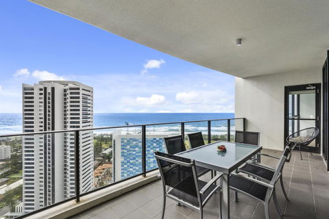 Sierra Grand Broadbeach - GCLR - VIC Tourism 3
