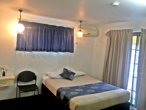 Siesta Villa Motel - VIC Tourism 1