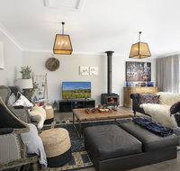 Silky Oak Villa - spacious  beautifully decorated - VIC Tourism
