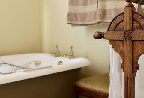 Silver Birch B&B - VIC Tourism 1