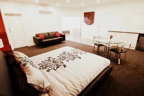 Silver Haven Motor Inn - VIC Tourism 2