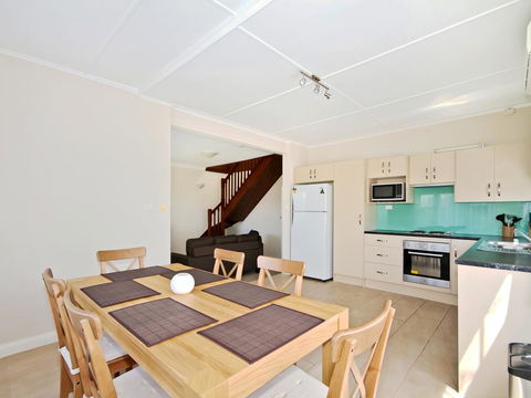 Silver Sands Serenity - VIC Tourism 3