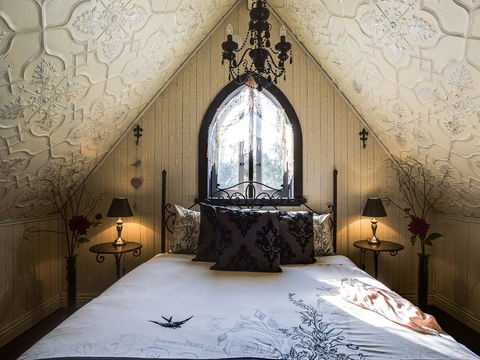 Silverleaf Cottage - VIC Tourism 0