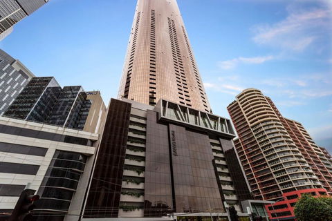 Sky-High Level 52 Opposite Crown Complex - VIC Tourism 3