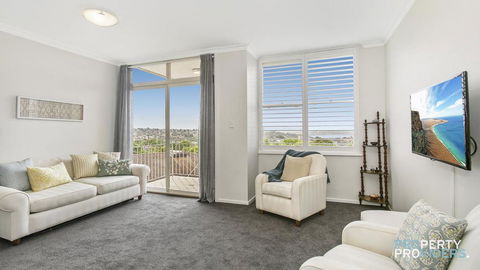 Skylark Executive Apartment Over Mosman - VIC Tourism 3