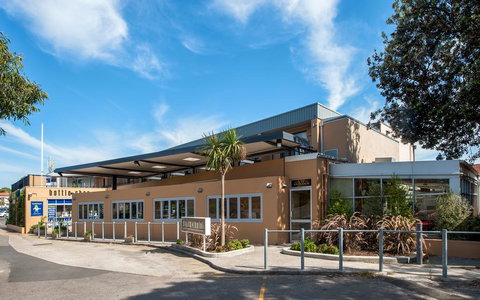 Southend Hotel - VIC Tourism 0