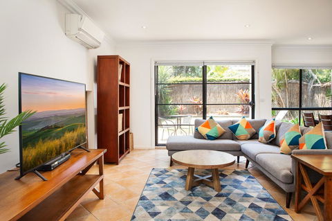Spacious Home In The Heart Of Avalon Beach - VIC Tourism 0