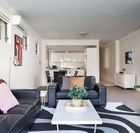 Spacious Two-Bedroom Apartment near Hospital - VIC Tourism