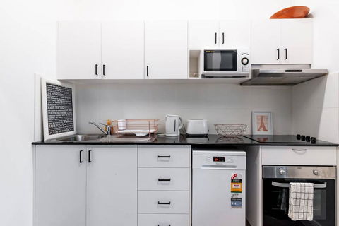 Spacious Woolloomooloo Apartment In Great Location - VIC Tourism 2