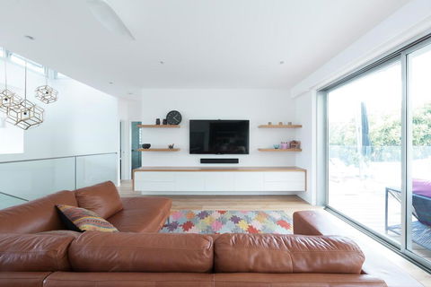 Spectacular Bilgola Beachhouse - VIC Tourism 1