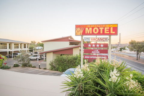 Spinifex Motel And Serviced Apartments - VIC Tourism 3