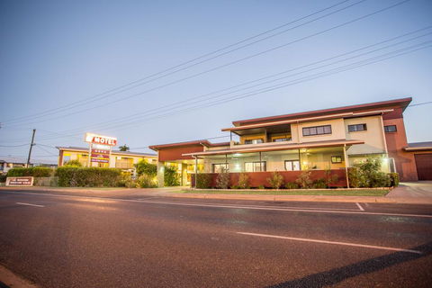 Spinifex Motel And Serviced Apartments - VIC Tourism 0