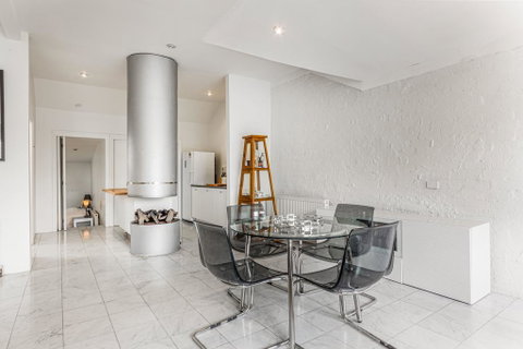 Spoilt For Choice 2-bed/2-bath + Free Parking - VIC Tourism 2