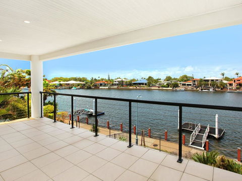 St Lucia 11 - 4 BDRM Canal Home With Pool - VIC Tourism 3