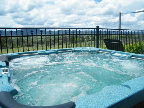 St Peter's Fairview - VIC Tourism 1