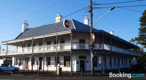 Star Of The West Hotel - VIC Tourism 0