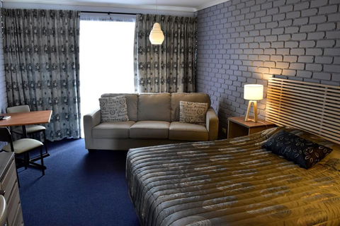 Strzelecki Motor Lodge - VIC Tourism 3