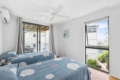 Stunning Beach Front Villa At Castaway Cove - VIC Tourism 3