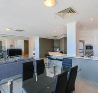 Stylish 3 Bedroom Apartment In Goldcoast - VIC Tourism