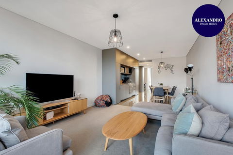 STYLISH CAMPERDOWN APARTMENT And PARKING INC - VIC Tourism 0
