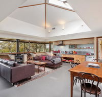 Summer House - VIC Tourism