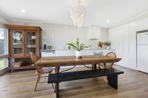 SUNKISSED - MORNINGTON - VIC Tourism 0