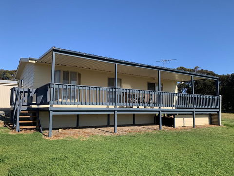 Sunny Brae - VIC Tourism 0
