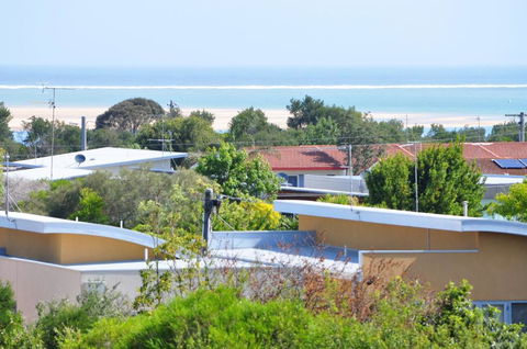 SUNSET WATERS - INLET SIDE - VIC Tourism 1
