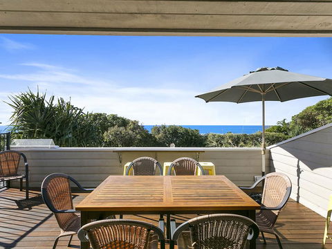 Sunshine Beach Serenity And Pet Friendly ! 9 Seaview Terrace, Sunshine Beach, QLD 4567 - VIC Tourism 0