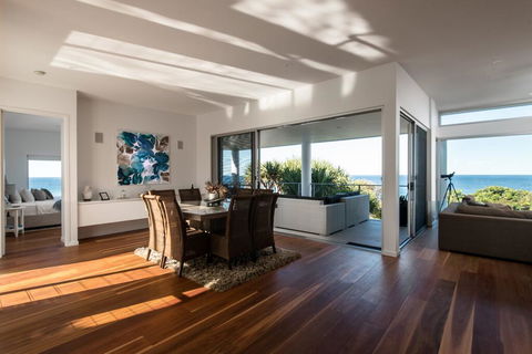 Sunshine Coast White House - VIC Tourism 3