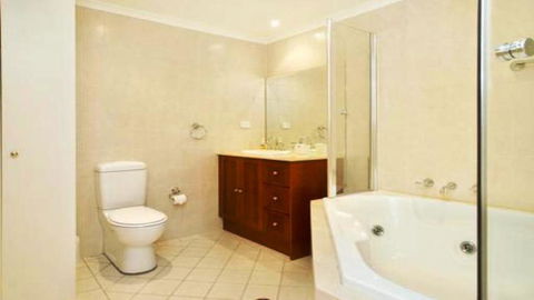 Superior Apartment With Views - VIC Tourism 1